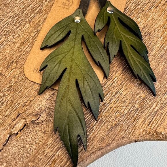 Leather Autumn Fall Purse Charm Oak Leaf Bag Charm Genuine Leather Keychain - Picture 7 of 11